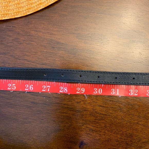 Oval Viintage Style Belt - Picture 4 of 5